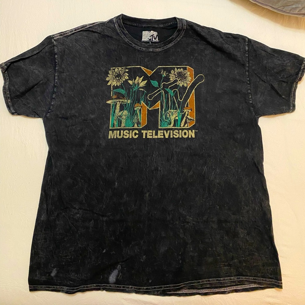 MTV Vintage Style Acid Wash T-shirt